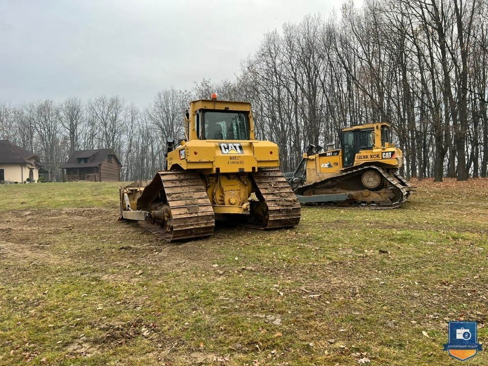 Бульдозер Caterpillar D6T, 2011 року випуску - Photo